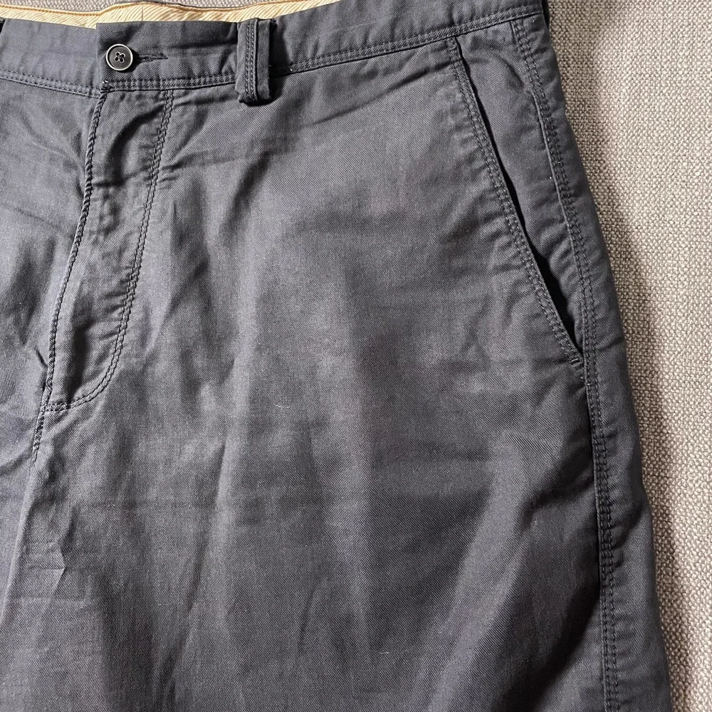 Tommy Bahama Chino Shorts Mens 35 Black Cotton Stretch Flat Front Comfortable